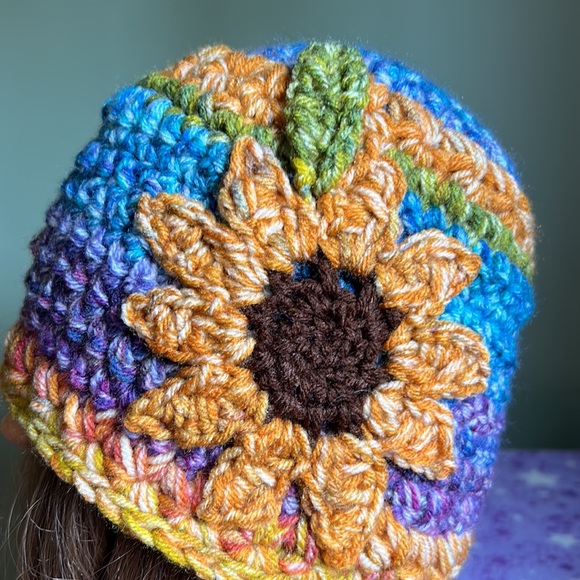 Colorful Crochet Sunflower Beanie medium soft double strings acrylic yarn new - Picture 2 of 9